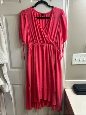 Torrid Size 1 Coral Pink Midi Wrap Dress Pockets Flirty Flowy Spring